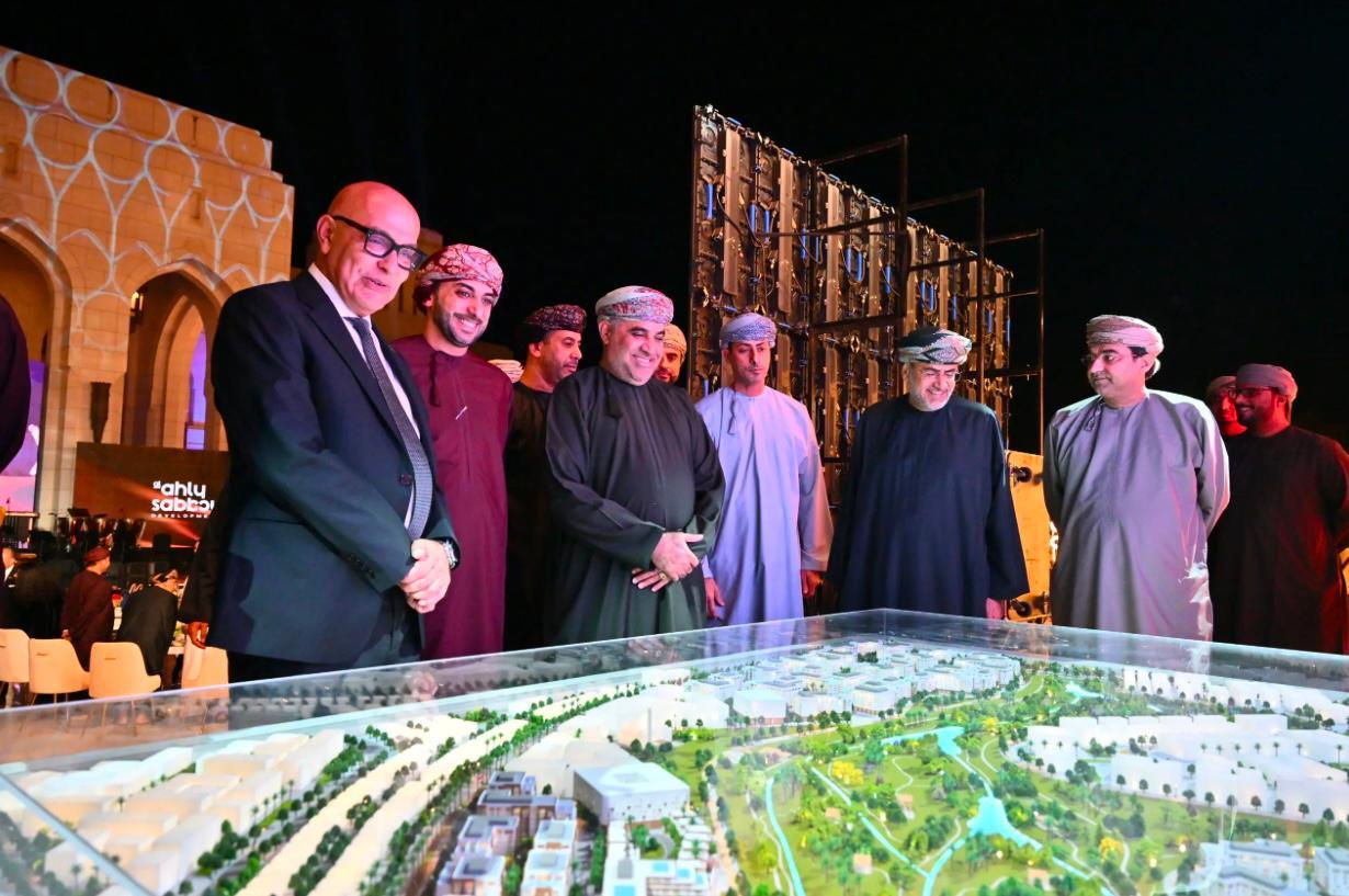 إقبال قوي على المرحلة الأولى من مشروع الأهلي صبور في عُمان