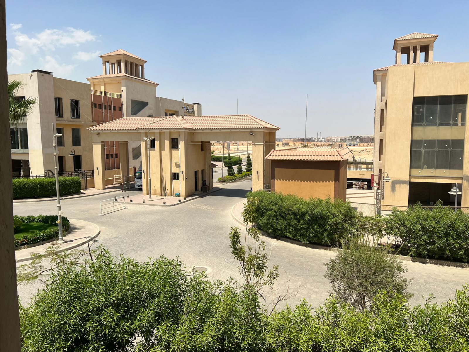 كمبوند ايتاليان سكوير Italian Square